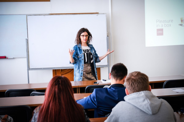 INTERVJU Sofija Bajić: Pošalji svoju ideju u svijet, pusti da bude kritikovana i hvaljena, to će od tebe napraviti boljeg autora