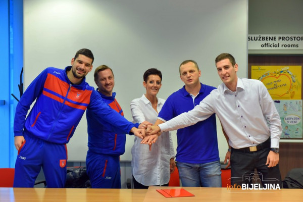 Košarkaški derbi u Bijeljini /FOTO/