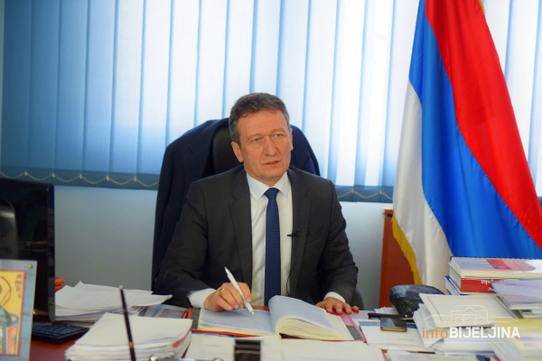 ZAVIČAJU SJAJ DAO: „Kapetan Miša Anastasijević“ ugljevičkom načelniku