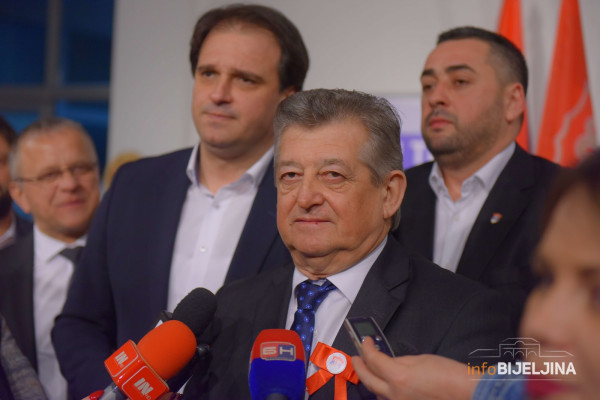 Obren Petrović pozvao Miću Mićića da podrži Dodika