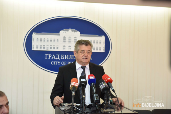 Infosrpska: Mićo Mićić ucijenjen pa kalkuliše