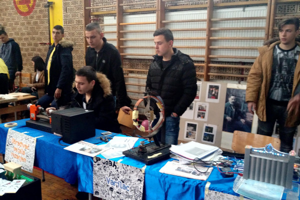 Sajam zanimanja u Bijeljini okupio više od hiljadu đaka