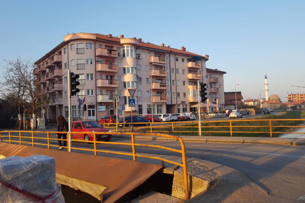 Bijeljina – Od danas radi semafor na najkritičnijoj raskrsnici