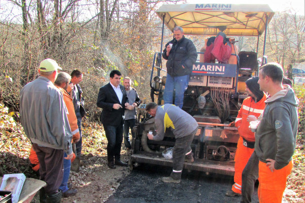 Savić: Asfaltirano 10 kilometara puteva u ovoj godini