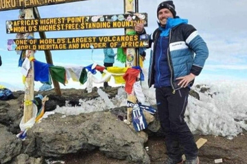 Preminuo ljekar i sportista iz Bugojna koji se nedavno popeo na najviši vrh Afrike