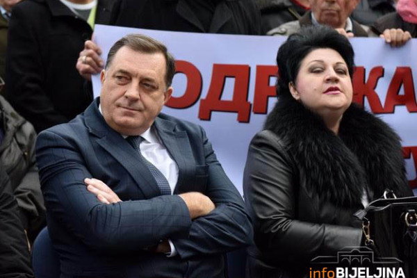 Besplatan stan za Milicu Marković skupo platili građani