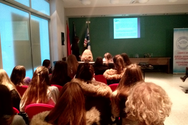 Sajam mladih okupio nekoliko stotina učenika