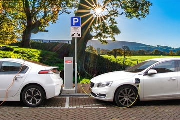 Može li da vas udari struja dok punite električni automobil