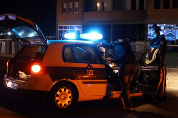 Migrant skalpelom povrijedio radnika obezbjeđenja u "Konzumu"