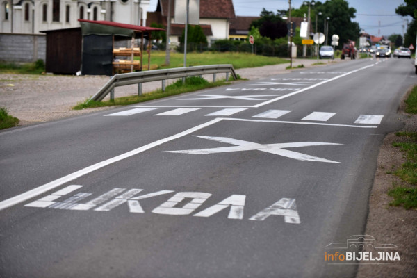 Vozači oprez, sutra počinje škola!