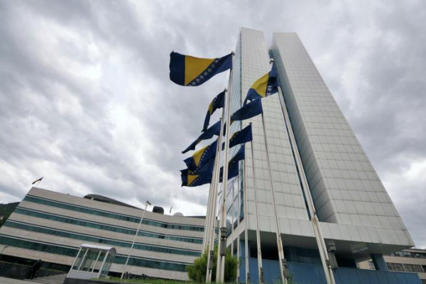 Stranci i Bošnjaci žele kontrolu BiH!