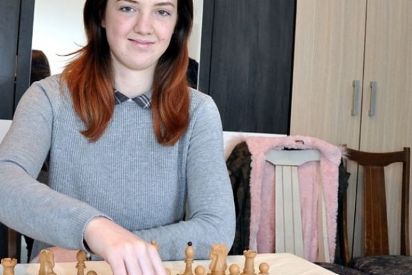 Gimnazijalka Jelena Tomić u svijetu šaha