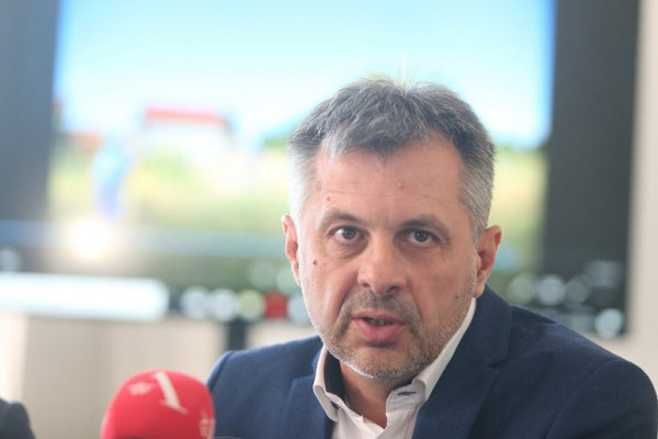 Radojičić: Peticiju protiv poskupljenja vode proslijediću Mići Mićiću