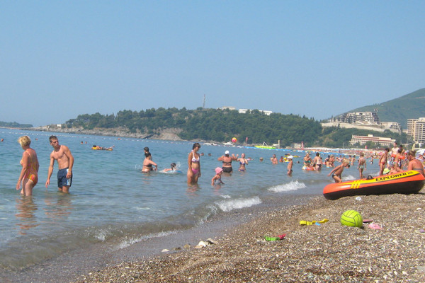 Socijalizacija djece Republike Srpske : Prijavite se za ljetovanje u Bečićima do 18. marta