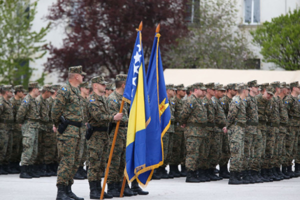 Izmjena Zakona o odbrani uskoro na dnevnom redu?