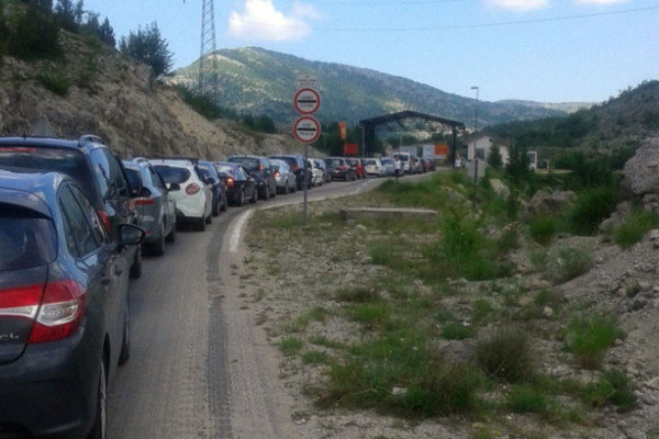 Crnogorci koče ukidanje putarine do Trebinja