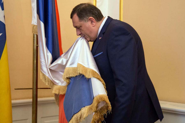 Dodik: Sa Srbijom kao jedna država