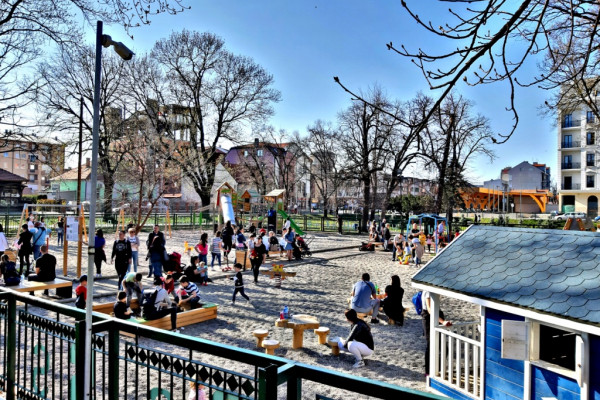 Zahvaljujući partnerstvu Bijeljina dobila inkluzivno dječije igralište