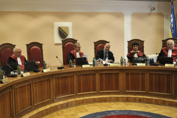 Srpska neće ukinuti svoj rođendan
