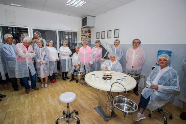 Stanovnici Bijeljine i okoline obišli fabriku iz svog komšiluka /FOTO/