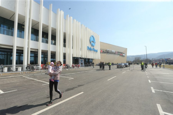 TC "Delta planet" kažnjen zbog prekoračenja radnog vremena