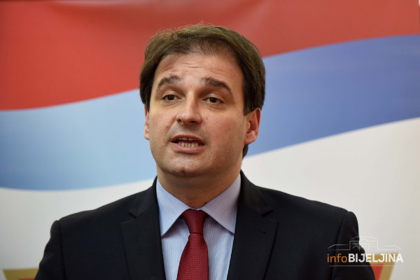Unutarstranački izbori SDS-a 21.aprila