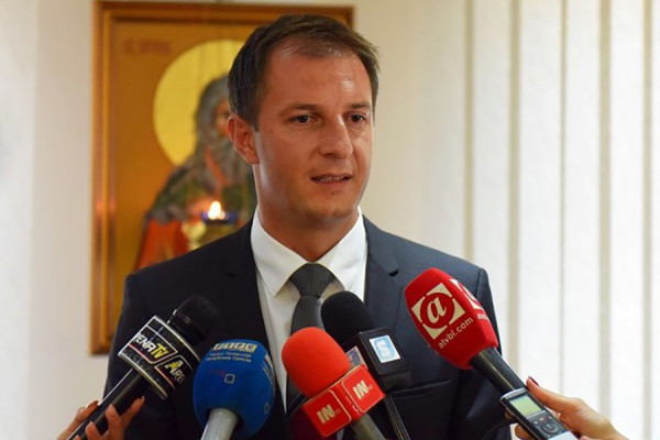 Ćorić optužio pojedine poslanike da prave predstavu za javnost