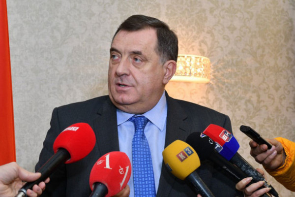 Dodik: Napadi dokaz da bezumlje ne poznaje granice i nacije