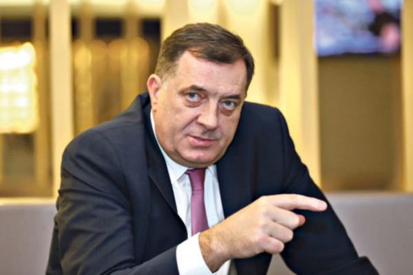 Dodik rekao da će papi objasniti kakve su zločine ustaše činile Srbima