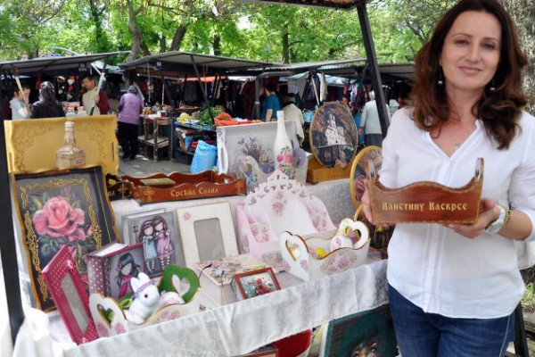 Otvoren "Bazar rukotvorina" na Zelenoj pijaci