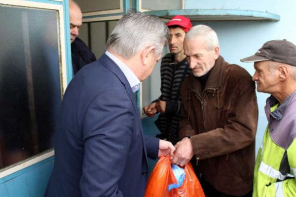 Praznični paketi hrane za korisnike Narodne kuhinje