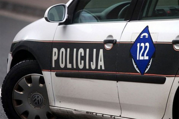 Stravičan sudar u Donjem Vakufu - Poginulo dijete, dvije osobe teško povrijeđene