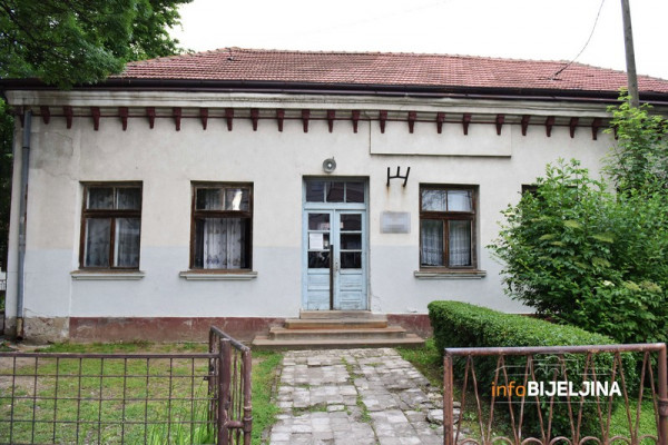 Kome je na čast ruglo u Račanskoj?