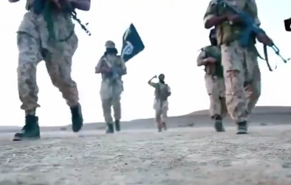 Građani u strahu - Mladić hoda Vogošćom i ostavlja poruke u kojima veliča lidera ISIS
