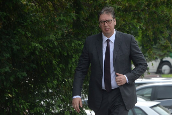 Vučić: Albanci koriste bojevu municiju, u toku premlaćivanje Srba u Zubinom Potoku