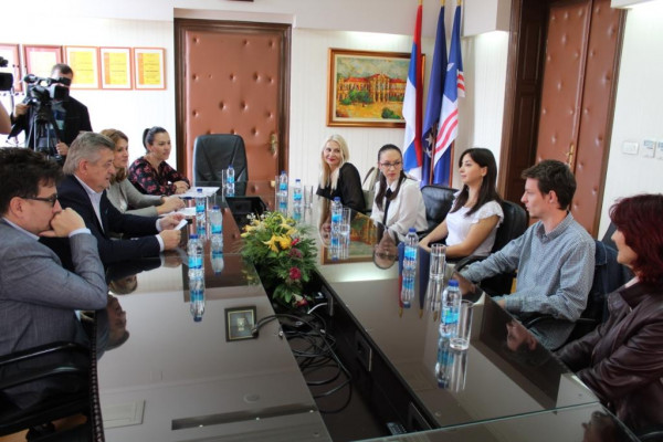 Stipendije za mlade postdiplomce