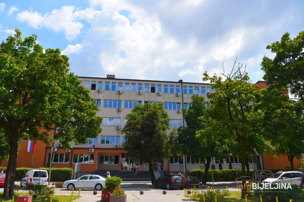 Bijeljina: Ubio mu oca u Beogradu, sada pucao i na sina