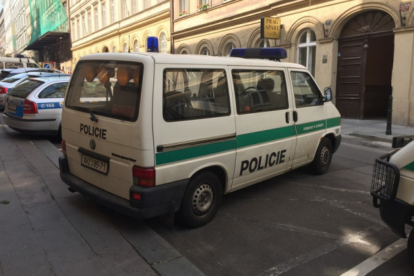 TRAGEDIJA NA EKSKURZIJI Učenik (17) iz BiH poginuo nakon pada sa prozora hotela