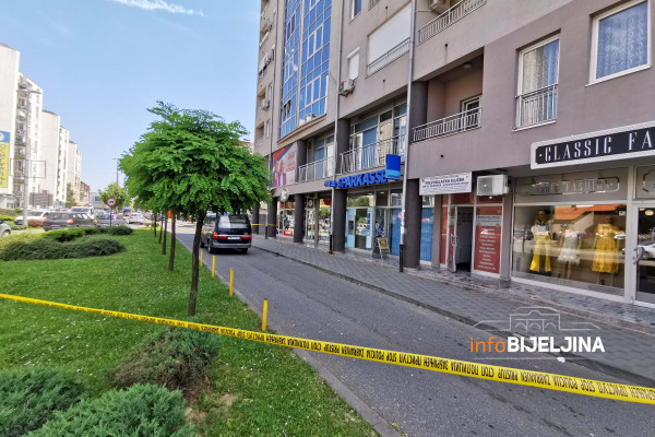 DETALJI PLJAČKE BANKE U BIJELJINI Elektrošokerom razoružao radnika obezbjeđenja /FOTO/
