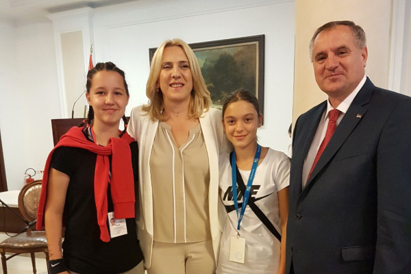 Zašto svi nagrađeni učenici iz Bijeljine nisu išli na prijem u Vladu RS?