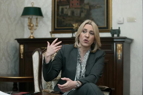 Cvijanovićeva zabrinuta zbog porast islamskog radikalizma u BiH