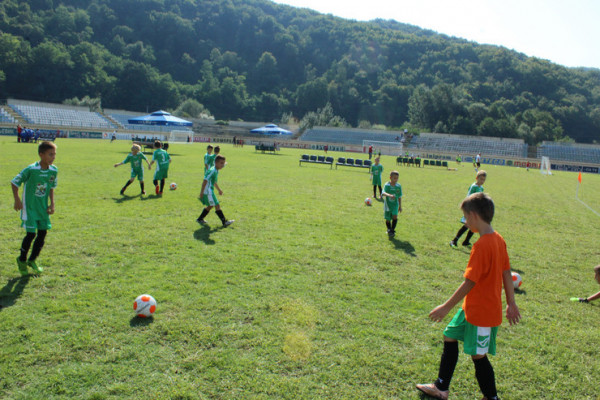 Ugljevik - Otvoren Međunarodni fudbalski turnir