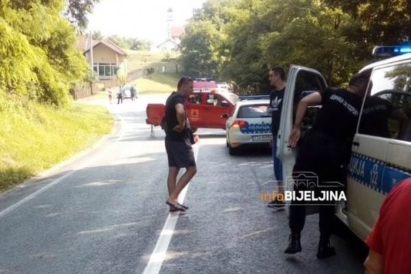 Poginuo vozač “pasata” kada je sletio sa kolovoza