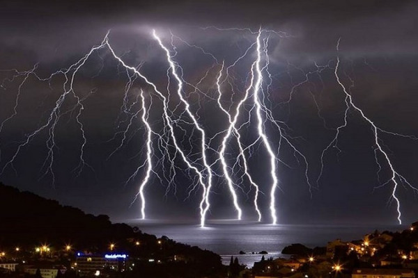 Muškarac (32) stradao kod udara groma