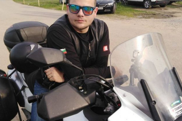 Dražen Karišik - motorom obilazi svijet