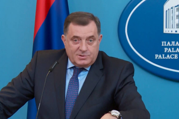 Dodik: Vojska neće ići na granicu sa Srbijom i Crnom Gorom