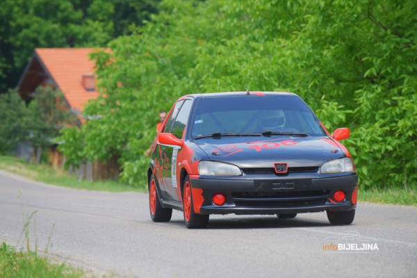 Brdske auto-trke u Loparama