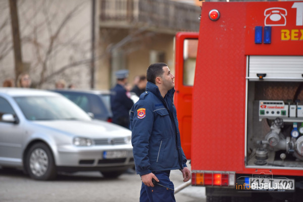 Od udara groma gorjele kuće u Loparama i Bijeljini