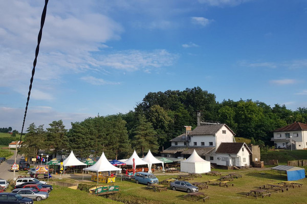 KOTLIĆ KOD TOČKA Gastronomska manifestacija okupila više hiljada posjetilaca