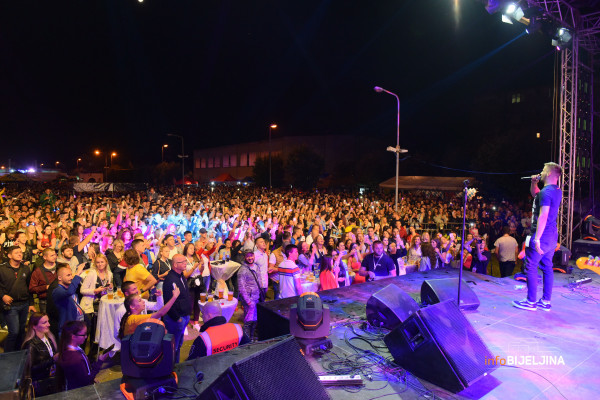 Lapsus band napravio spektakl na BH Beer festu /FOTO/